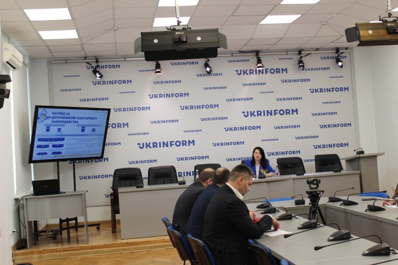 На малюнку зображено Ольга Петрівна Шевченко, т. в. о. Голови Держпродспоживслужби