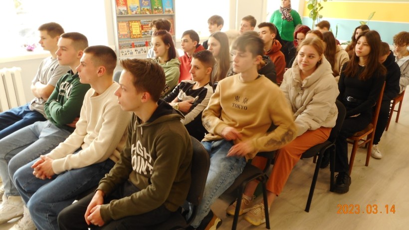 На малюнку зображено учасників заходу