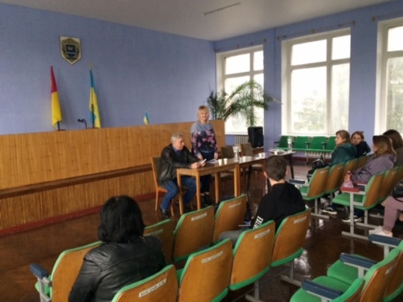 На малюнку зображені учасники заходу