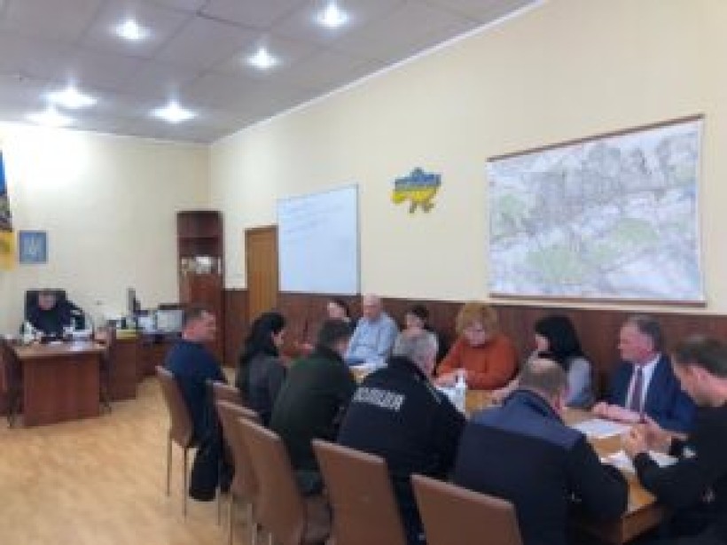 На малюнку зображені учасники заходу