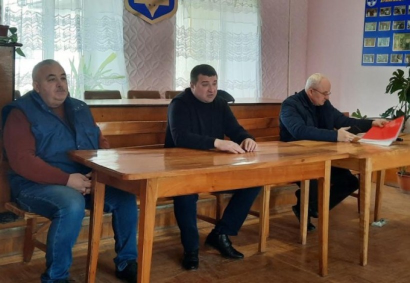 На малюнку зображені учасники заходу