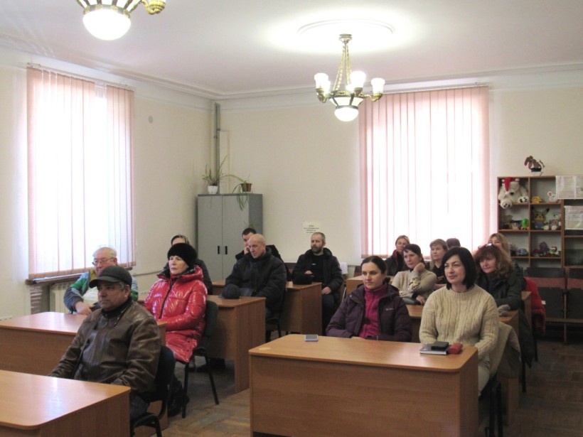 На малюнку зображено учасників заходу
