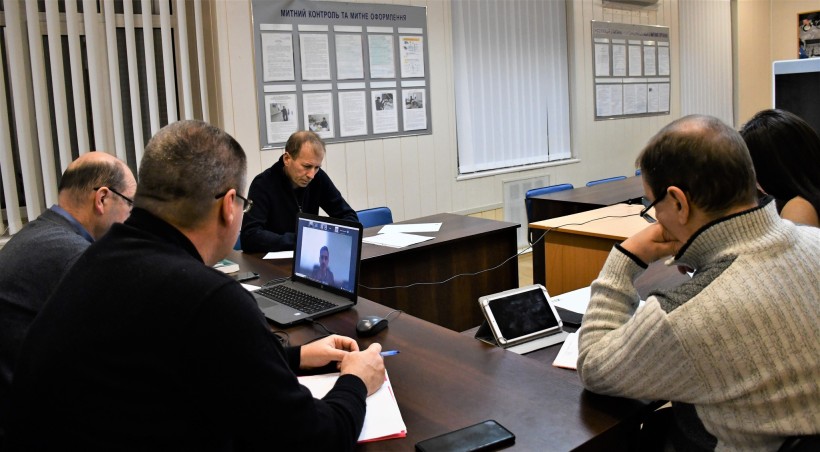 На малюнку зображені учасники заходу