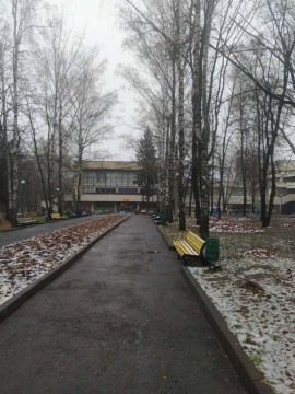 На малюнку зображено будівлю санаторію