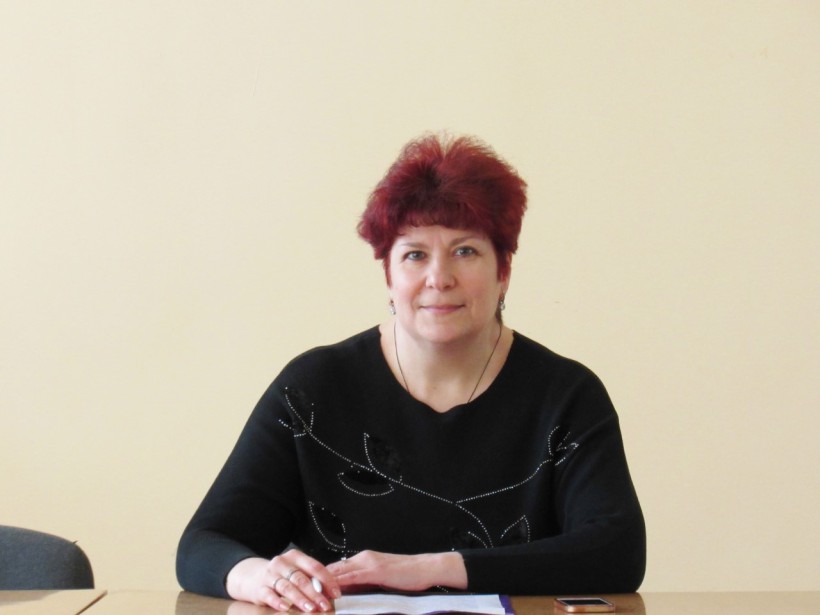 На фото - Начальник відділу контролю у сфері торгівлі, робіт та послуг Лілія Буднікова