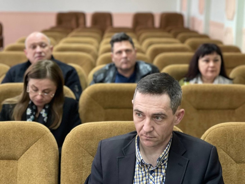 На малюнку зображені учасники заходу