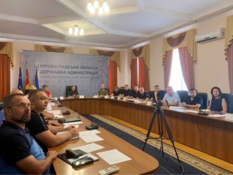 на фото учасники заходу