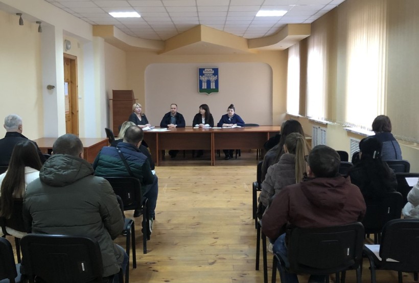На малюнку зображені учасники заходу