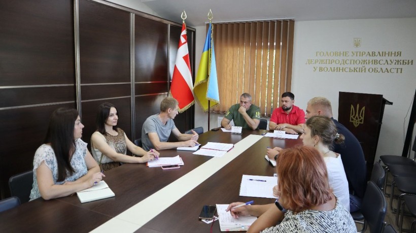 на фото учасники заходу