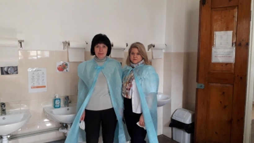 Представники Департаменту освіти Вінницької міської ради, ГУ Держпродспоживслужби у Вінницькій області та КП "Меридіан"