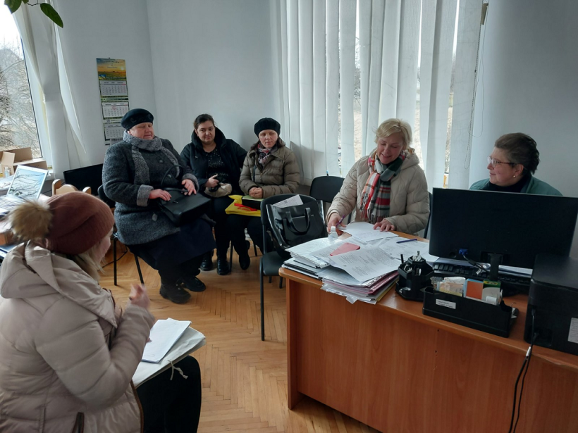 На малюнку зображені учасники заходу