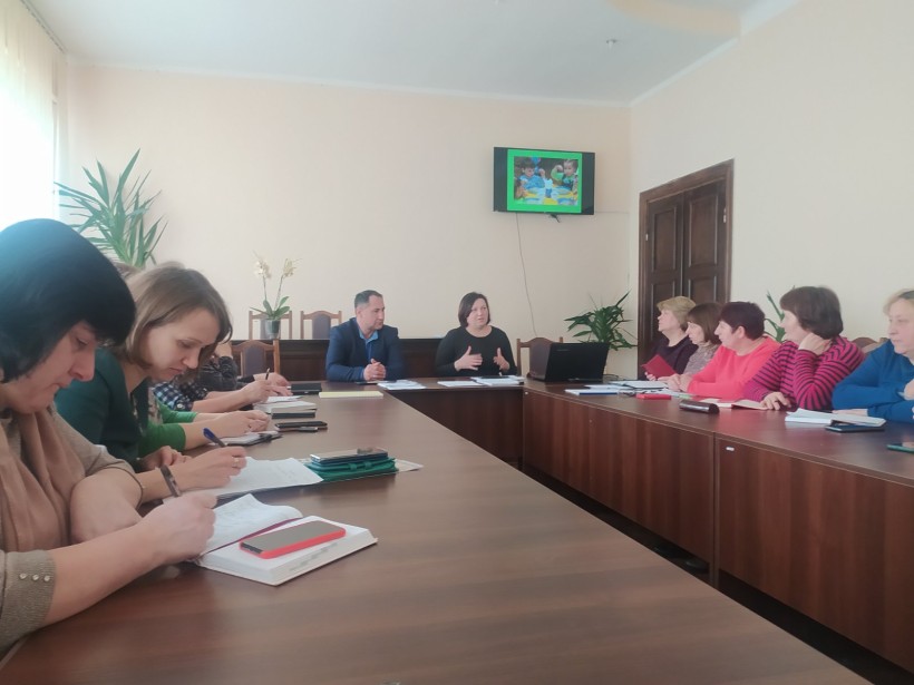 На малюнку зображені учасники заходу