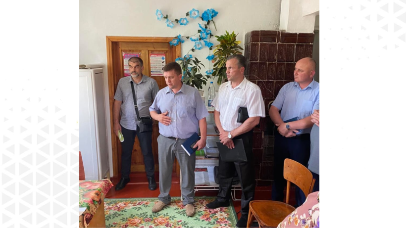 на фото учасники заходу