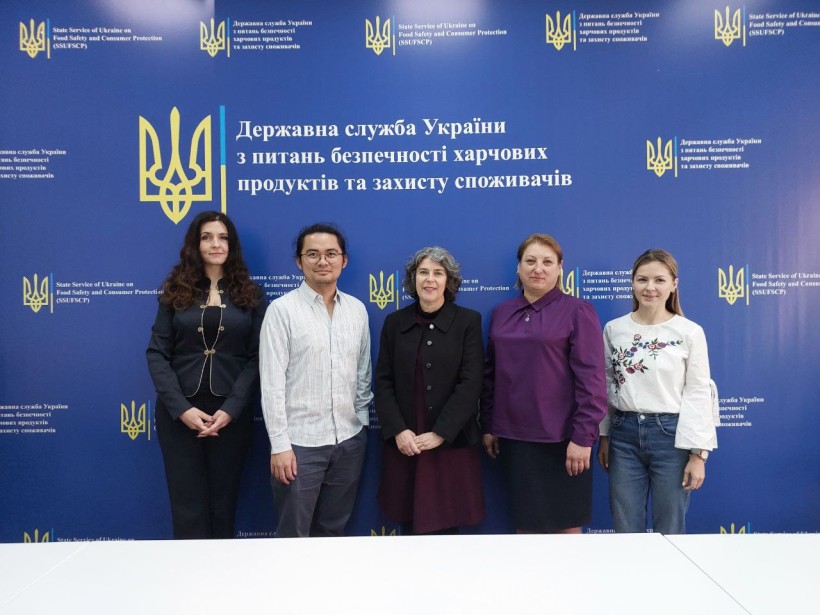 На малюнку зображені учасники заходу