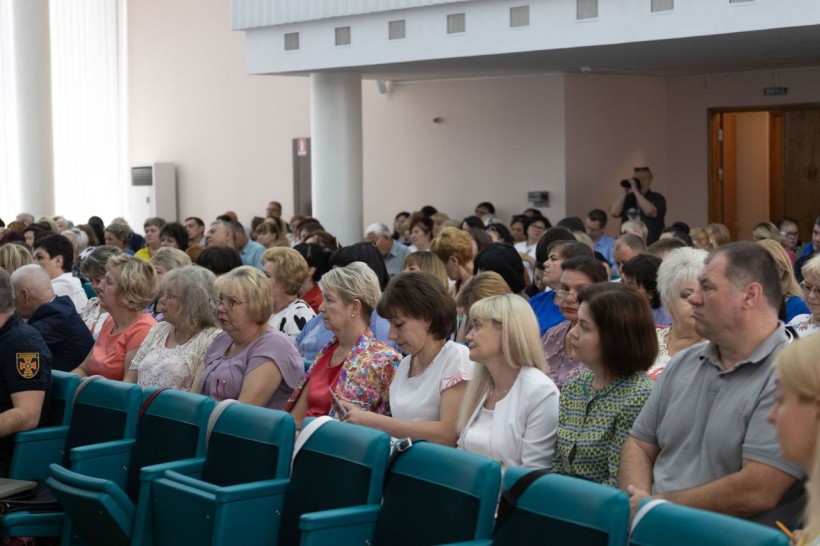 на фото учасники заходу