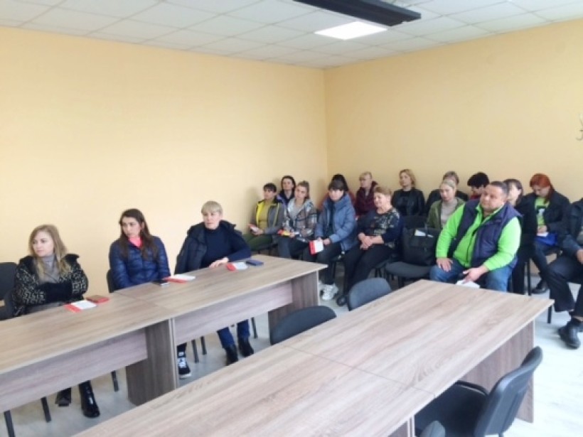 На малюнку зображені учасники заходу