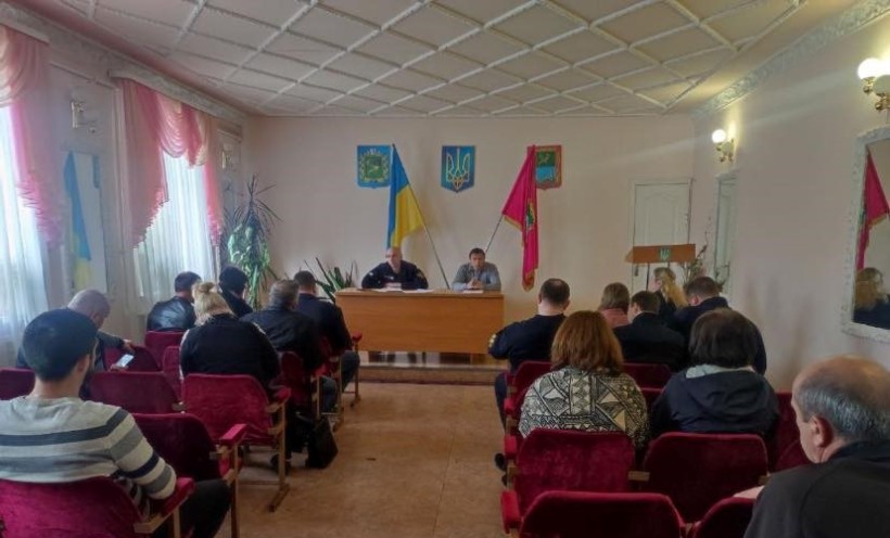 На малюнку зображено учасників заходу