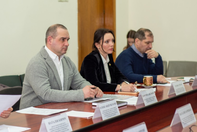 На малюнку зображено учасників заходу
