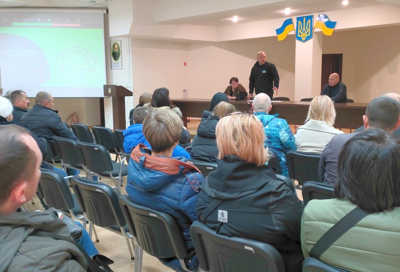 На малюнку зображені учасники заходу
