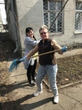 На малюнку зображено колектив Держпродспоживслужби Харківської області