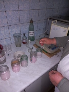На малюнку зображено як проводиться дослідження